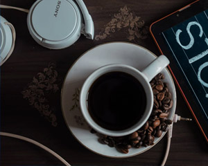 用警戒監(jiān)控?cái)z像機(jī)設(shè)置防止電瓶車進(jìn)入電梯的方法